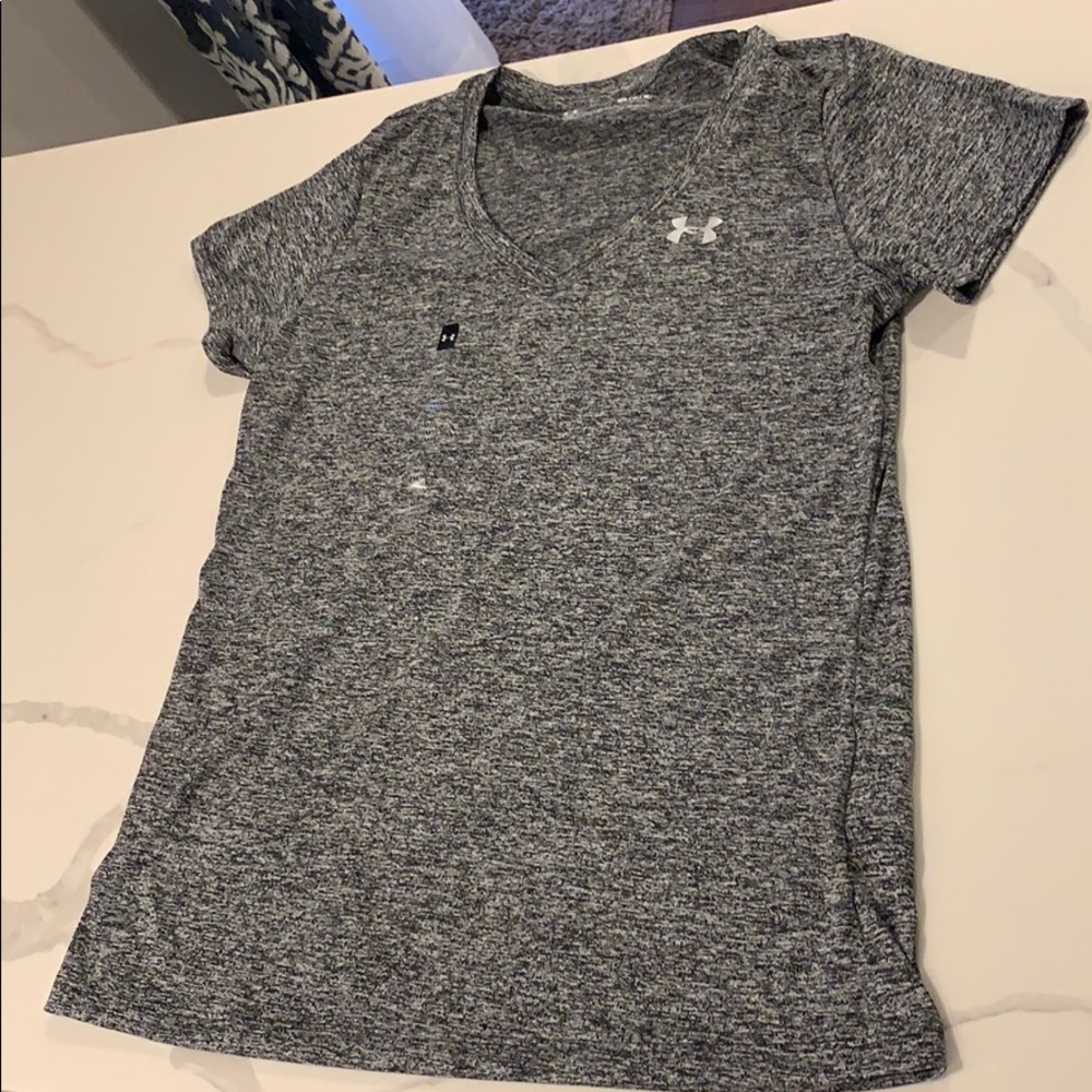 Under Armour Women’s Workout Top NWT